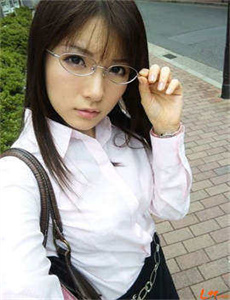 《孤儿怨2》