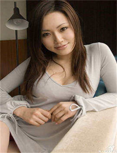 《芹沢直美》